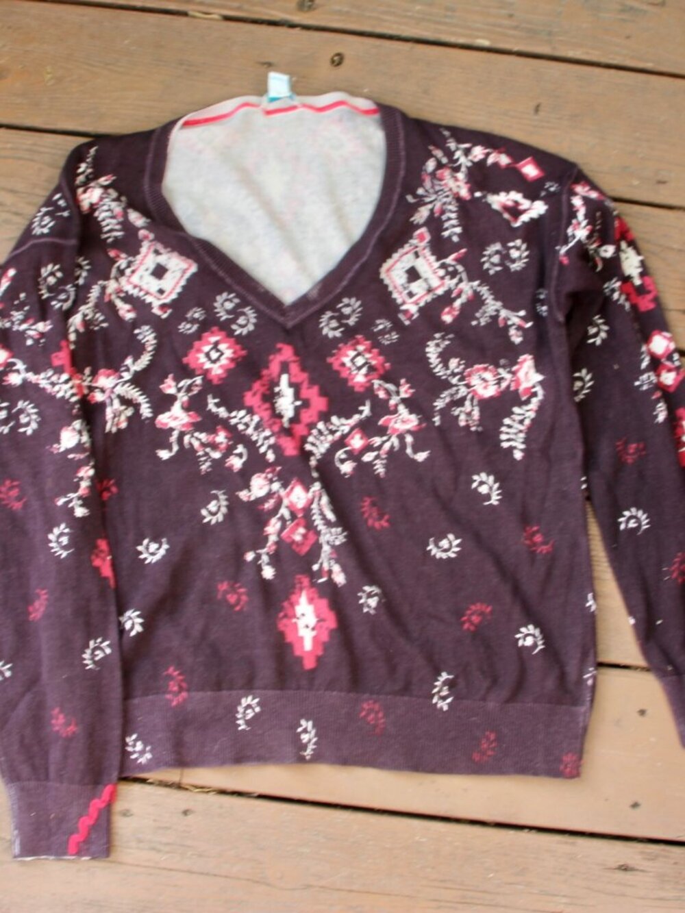 Ladies Sundance lightweight sweater.  Size medium